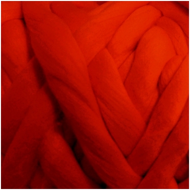 Wool tops 50g. ± 2,5g. Color - red, 26 - 31 mik.