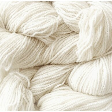 Wool yarn hank 150g. ± 5g. Color - white. 100% wool. (Kopija)