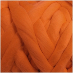 Merino vilnos sluoksna 50 g. ± 2,5 g. Spalva - oranžinė, 15,6 - 18,5 mik.