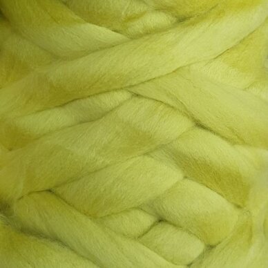 Medium Merino wool tops 50g. ± 2,5g. Color - lime, 20.1 - 23 mik.