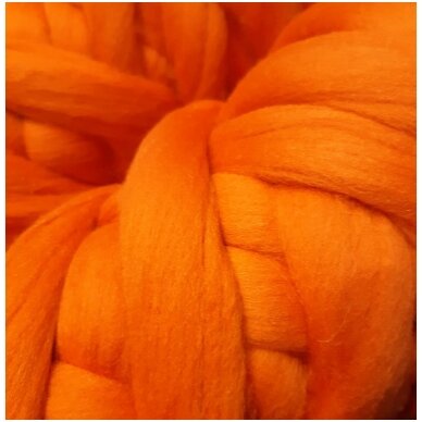 Medium Merino wool tops 50g. ± 2,5g. Color -  orange, 20.1 - 23 mik.