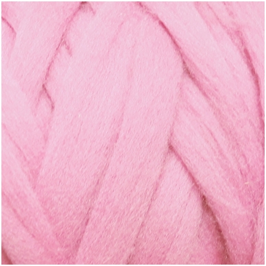 Medium Merino wool tops 50g. ± 2,5g. Color - light pink, 20.1 - 23 mik.