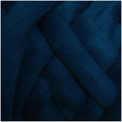 Medium Merino wool tops 50g. ± 2,5g. Color - greenish blue, 20.1 - 23 mik.