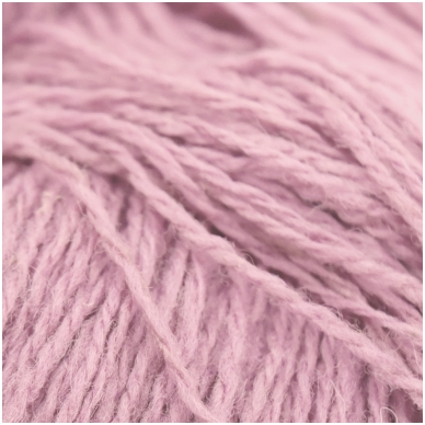 Wool yarn hank 150g. ± 5g. Color - antique pink. 100% wool.
