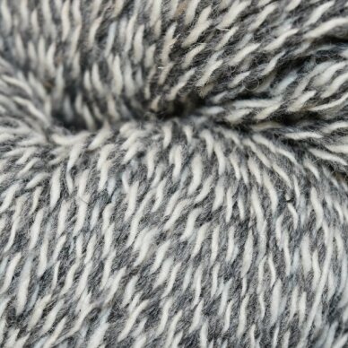 Wool yarn hank 150g. ± 5g. Color - white, gray. 100% wool.